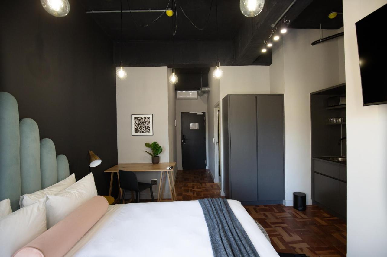 Blackbrick Foreshore Hotel *