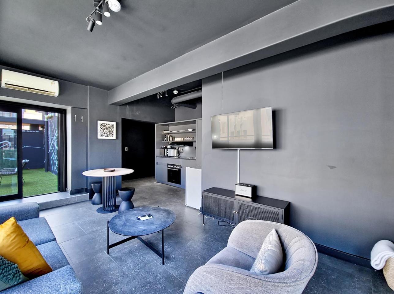 Hotel Blackbrick Foreshore